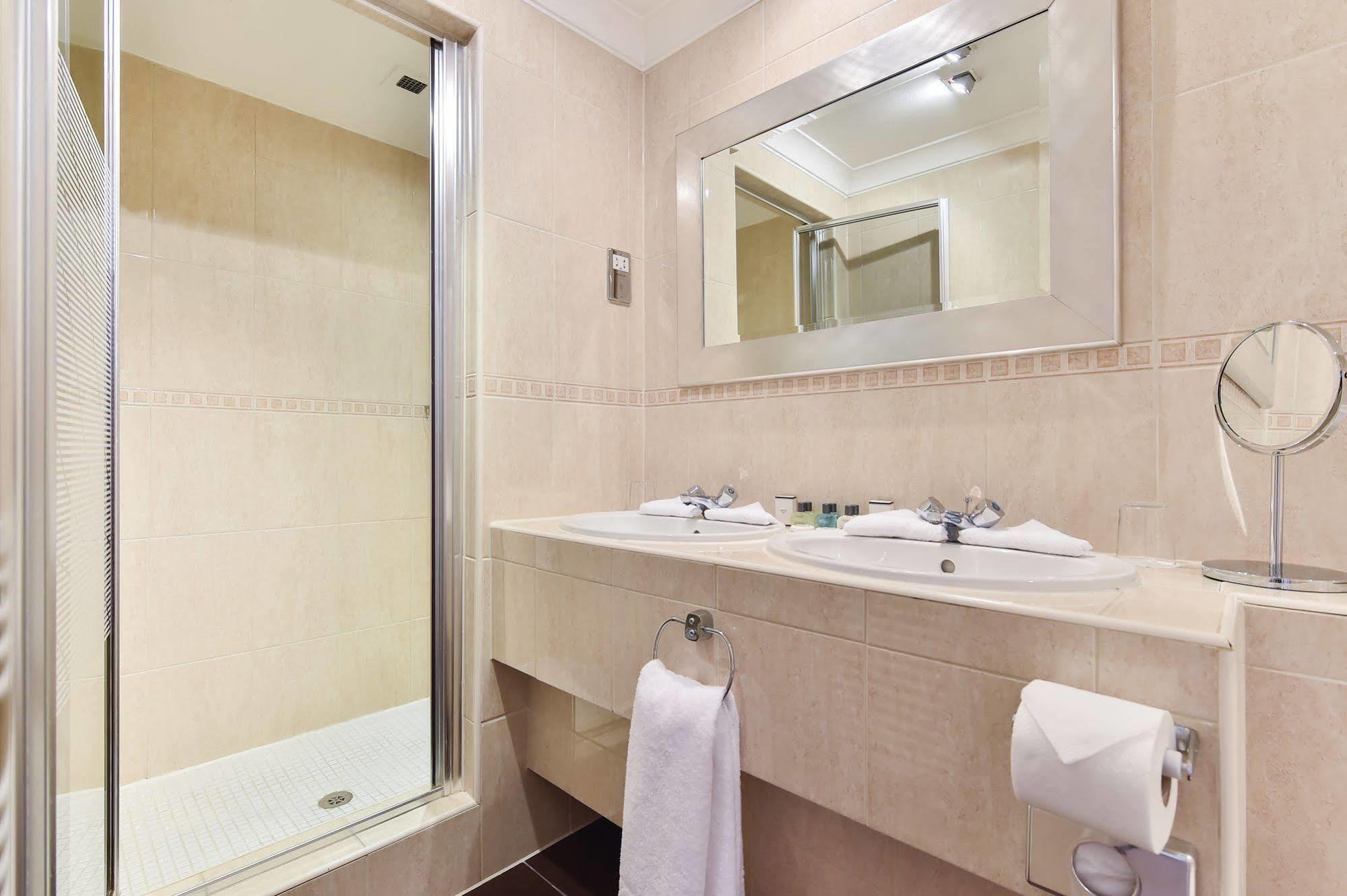 Park Lane Mews Hotel Лондон Экстерьер фото