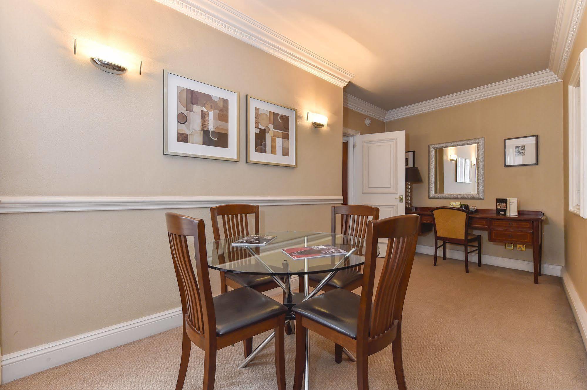 Park Lane Mews Hotel Лондон Экстерьер фото